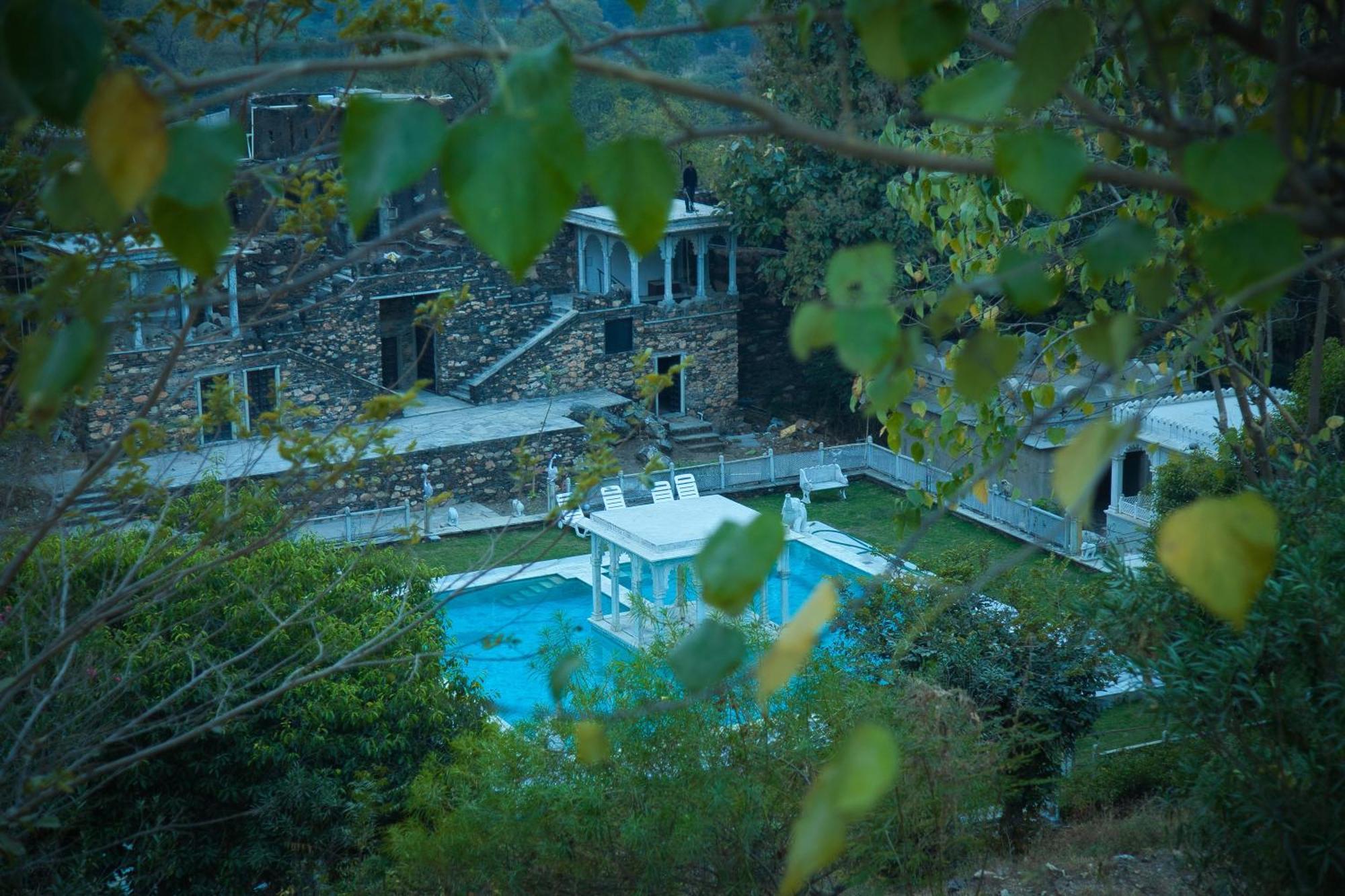 The Fern Bambora Fort, Bambora, Удайпур Екстериор снимка