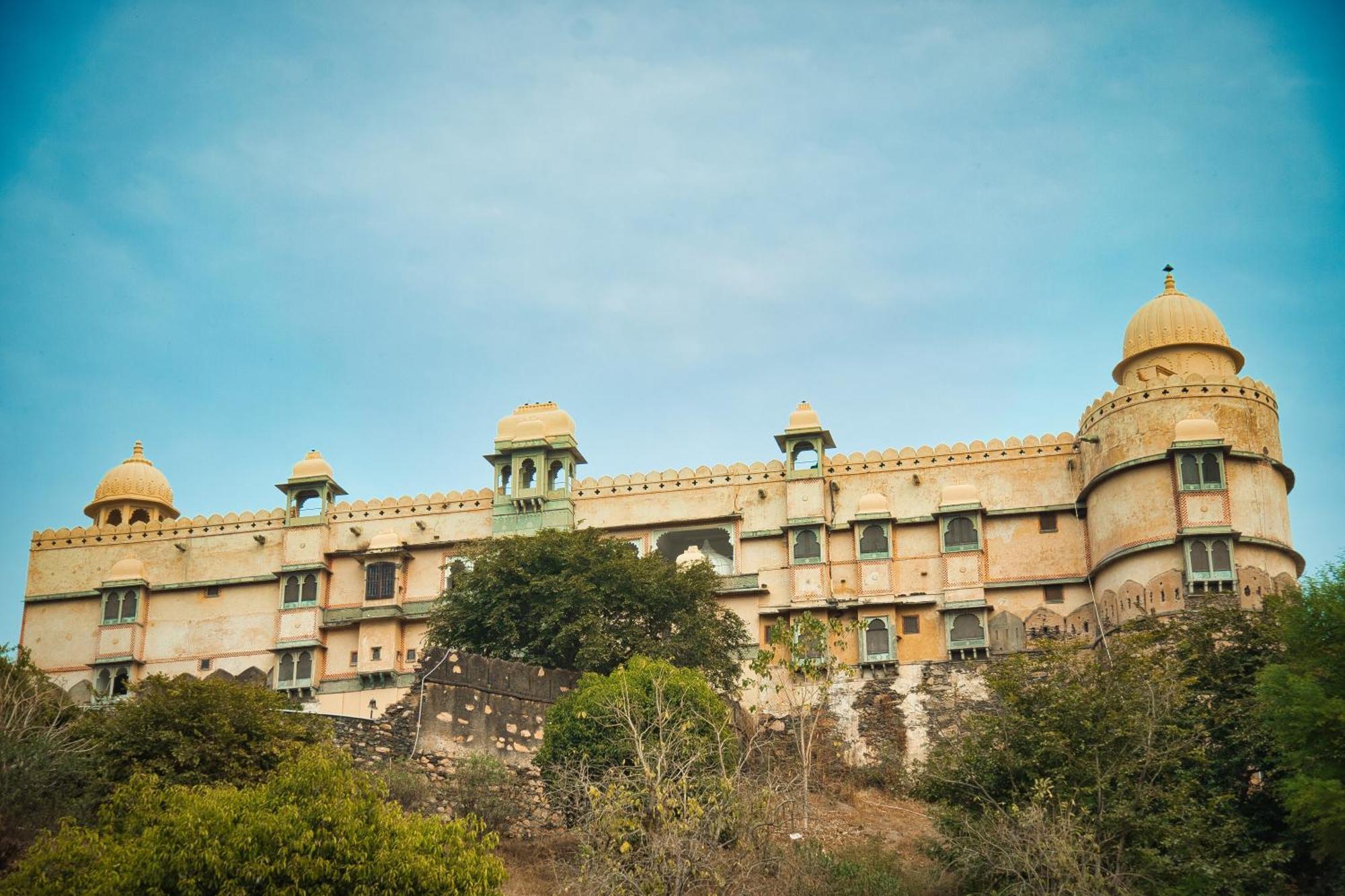 The Fern Bambora Fort, Bambora, Удайпур Екстериор снимка